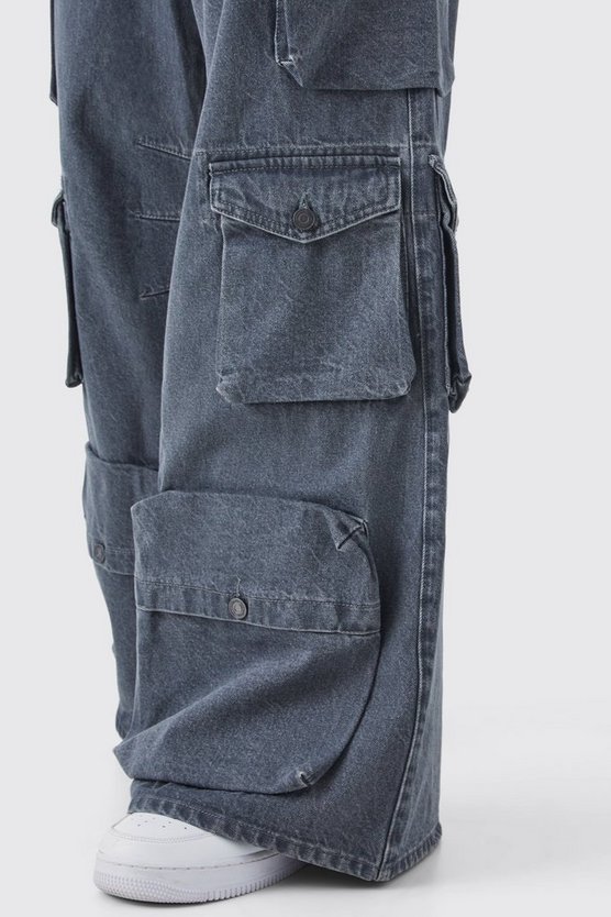 Lockere Jeans mit Cargo-Taschen und Acid-Waschung