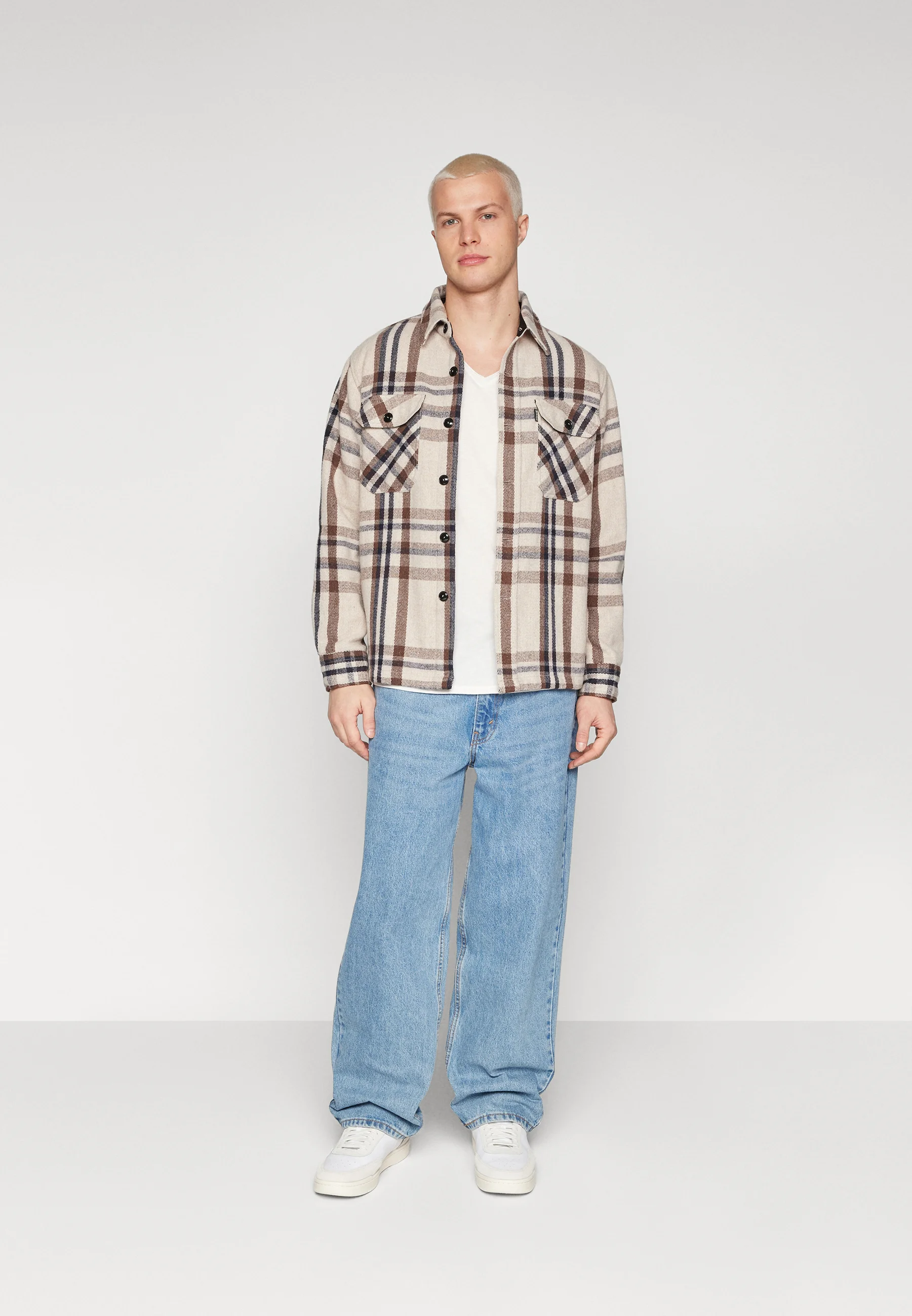 Tommy Jeans SLIM JASPER CUELLO EN V - Camiseta básica