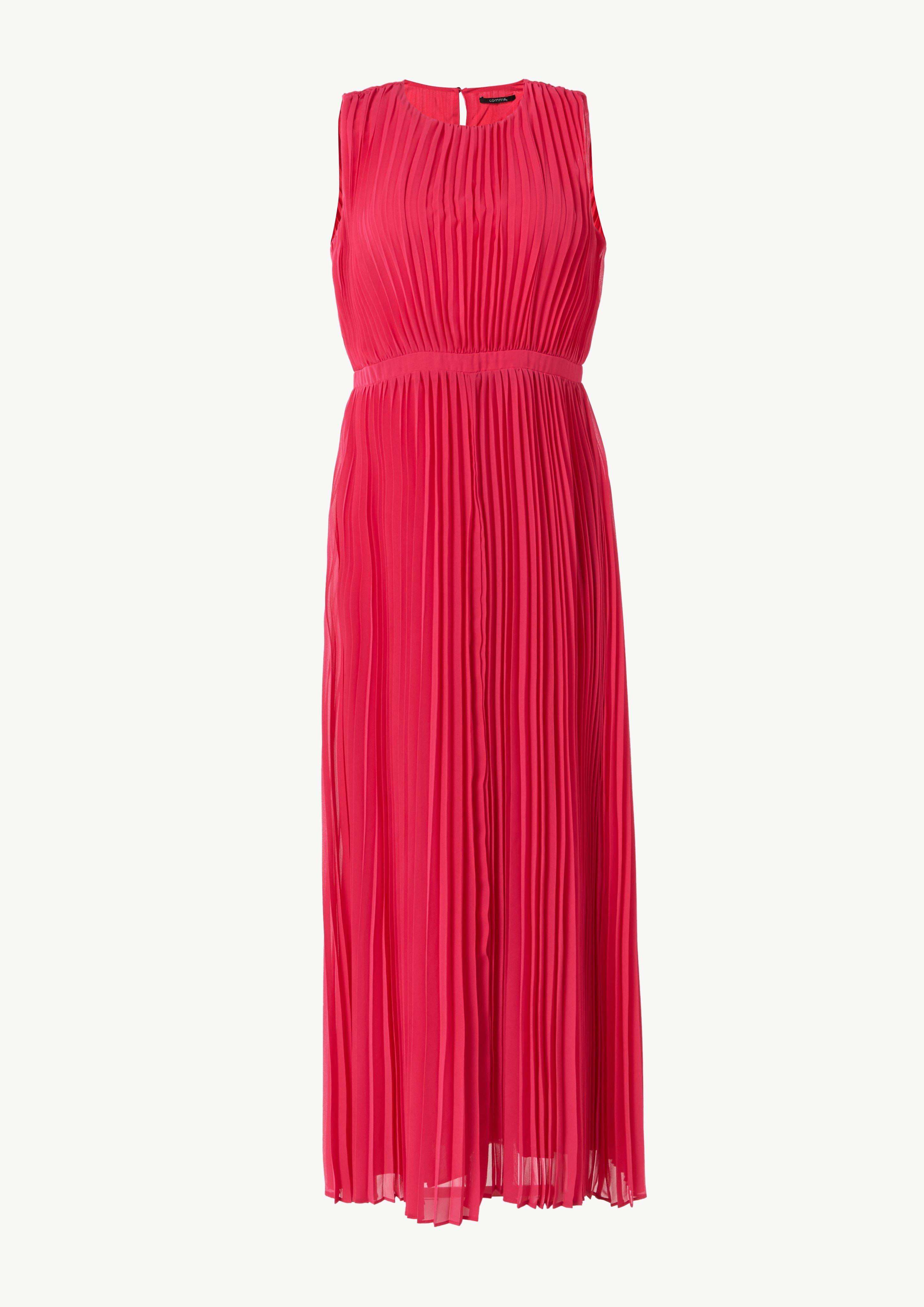 Plissiertes Maxi-Kleid mit Rundhalsausschnitt - pink