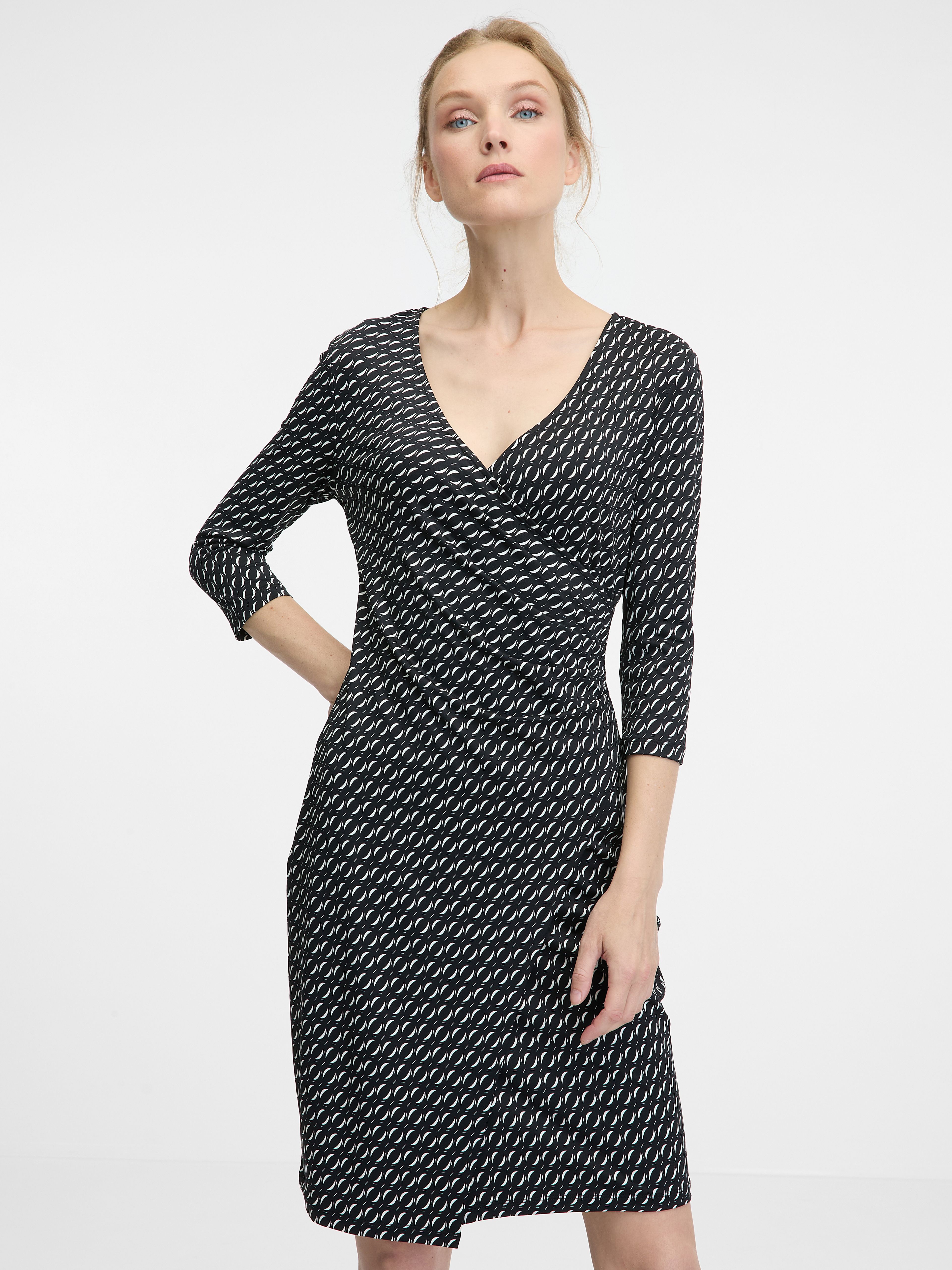 Schwarzes knielanges Damenkleid ORSAY