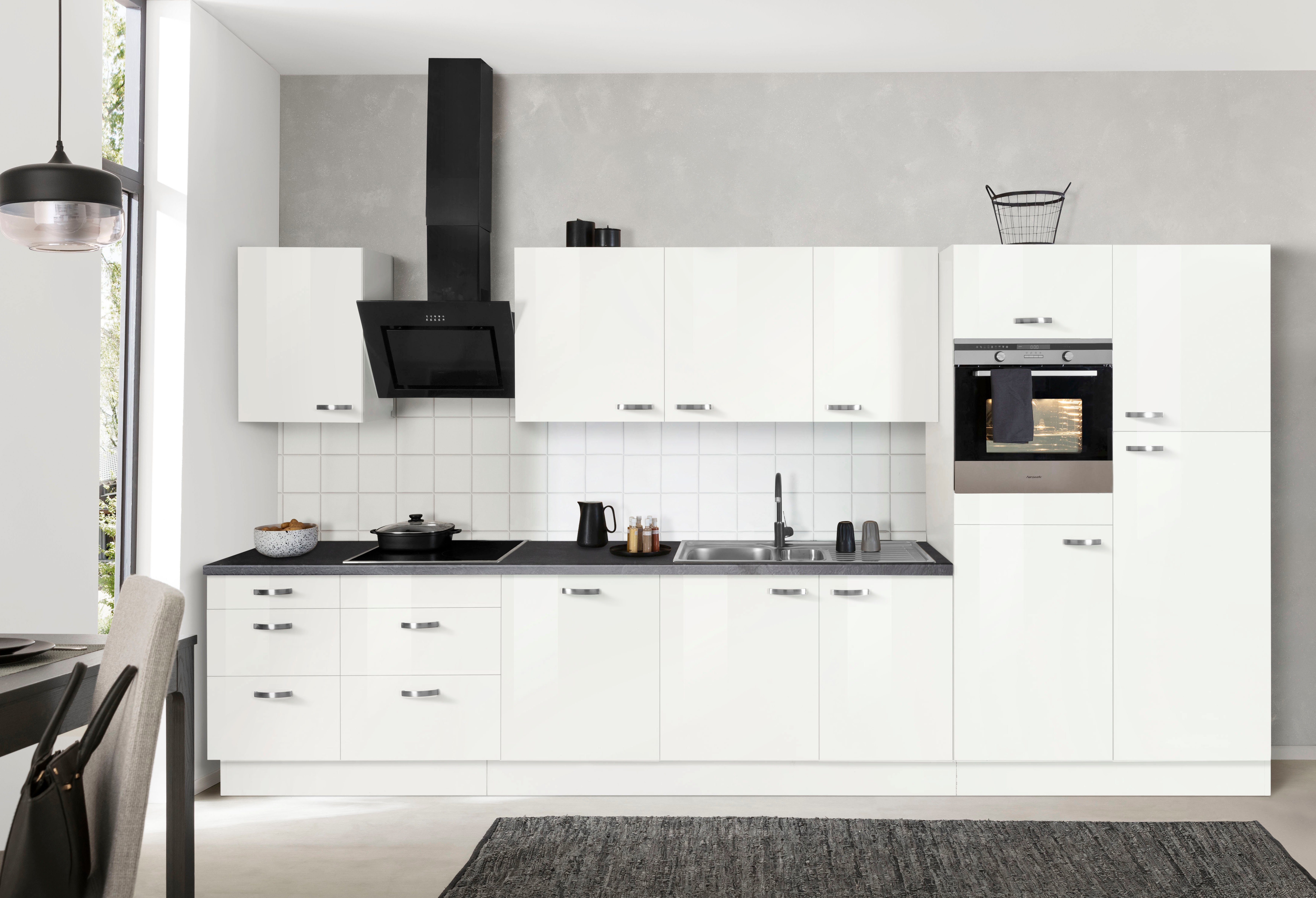 OPTIFIT Küchenzeile Cara, Breite 400 cm, mit HANSEATIC-E-Geräten, Induktions-Kochfeld, Soft-Close-Funktion