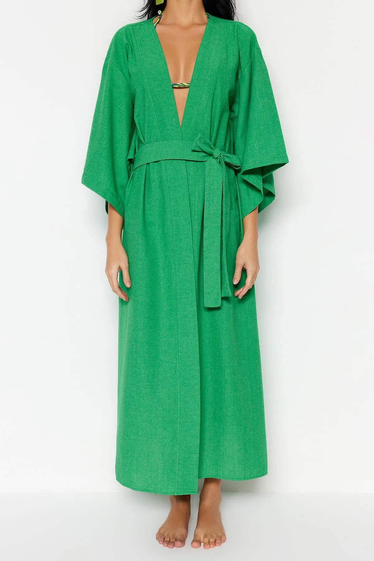Trendyol Collection  Grüner, gewebter Maxi-Kimono und Kaftan in Leinenoptik mit Gürtel TBESS23KM00058