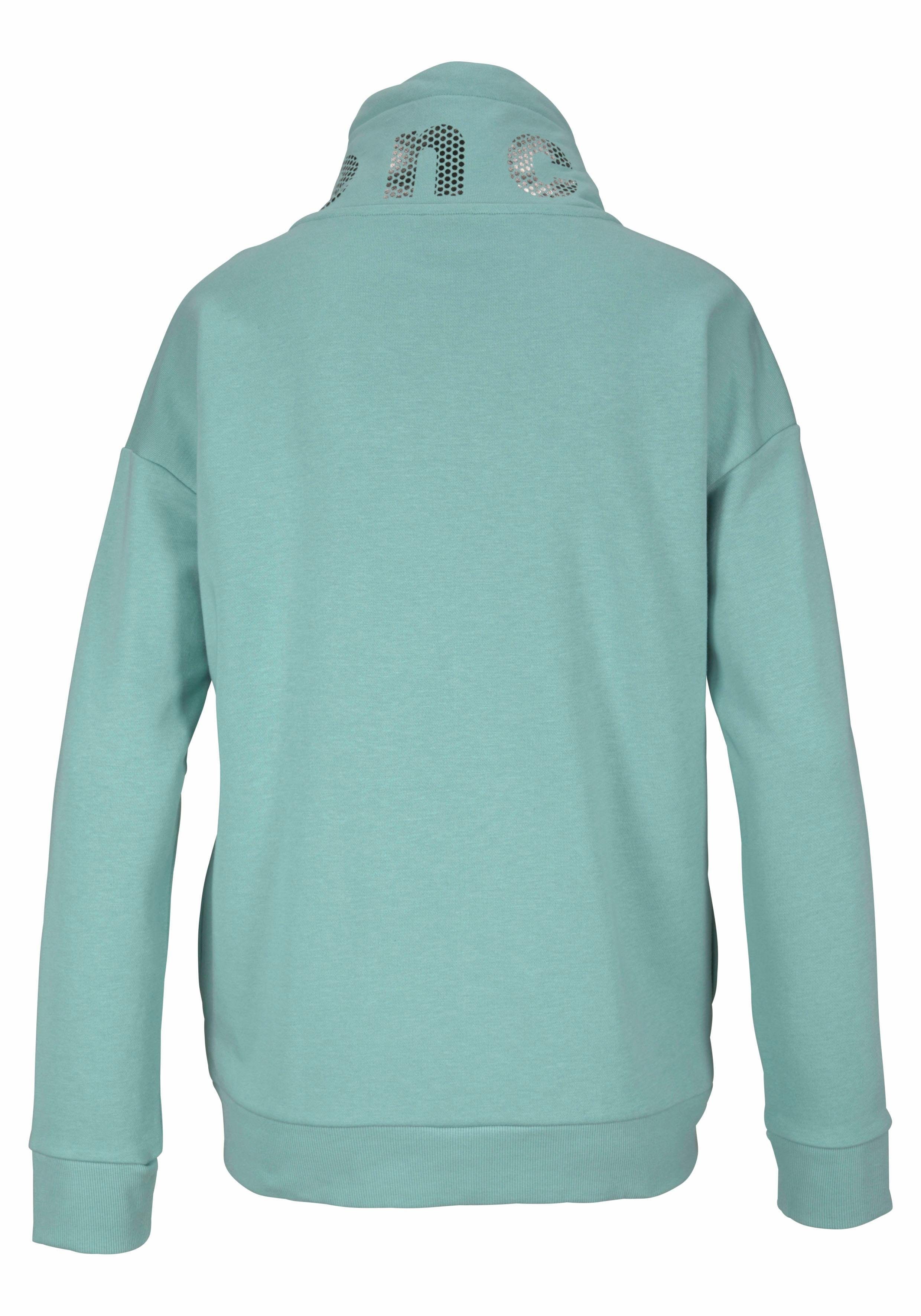 Bench. Sweatjacke mit Glanzprint am Stehkragen, Loungeanzug