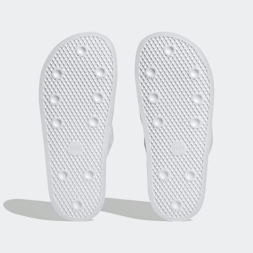 adidas Adilette Essential HQ6070 / weiss