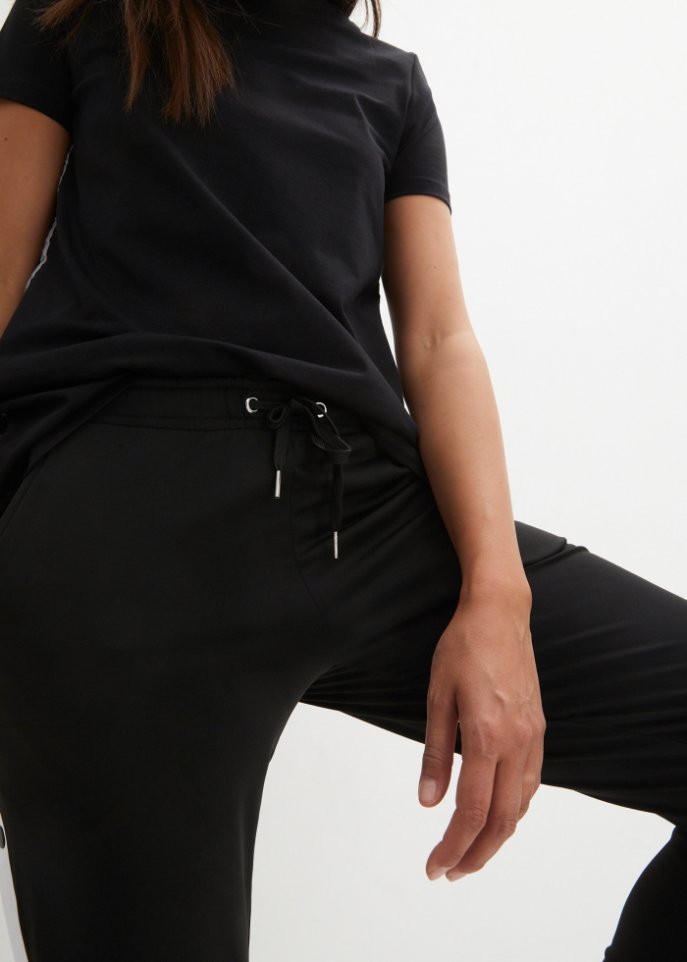 Jogginghose mit Druckknöpfen
