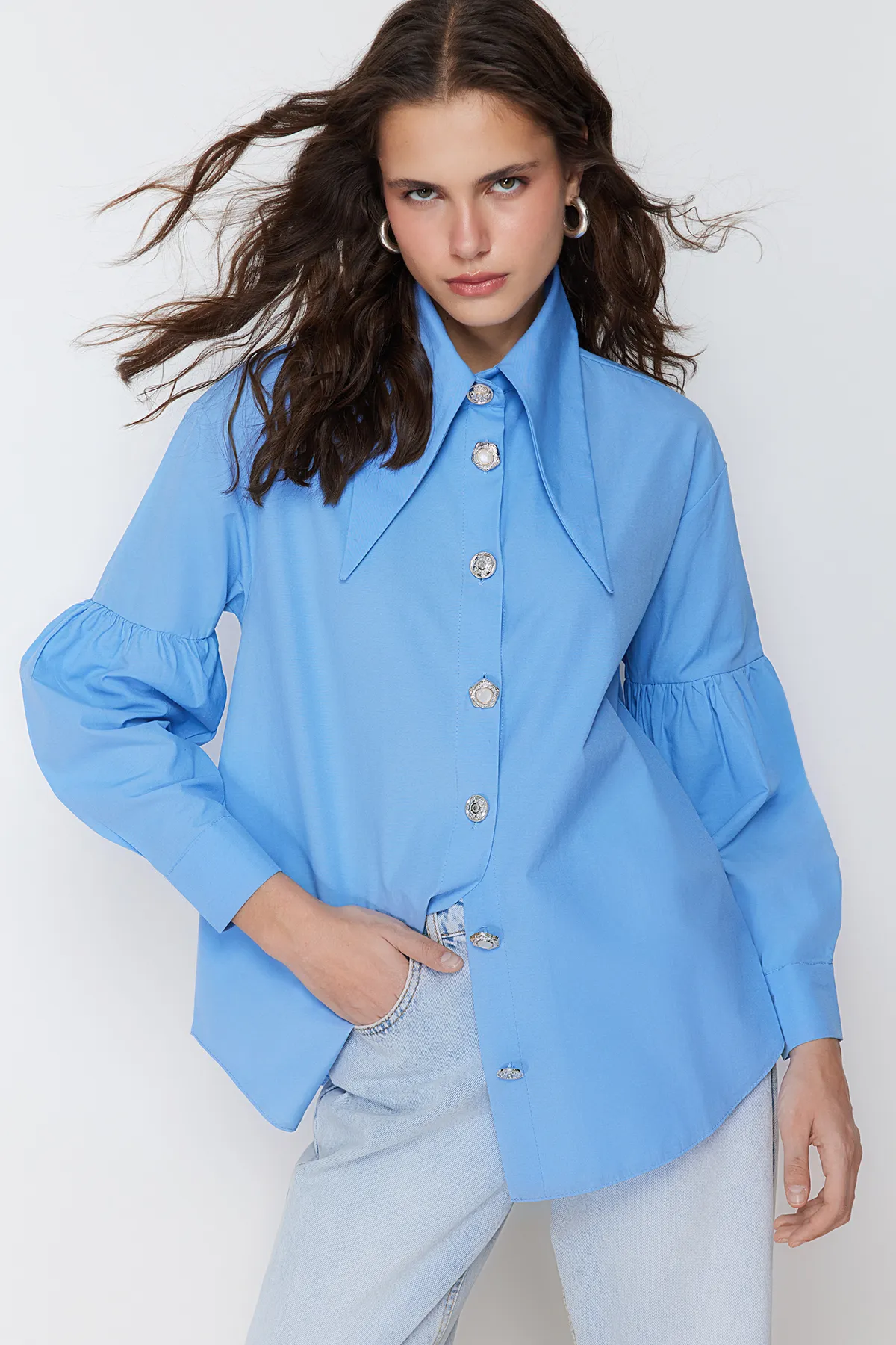 Trendyol Modest  Blaues Baumwoll-Gewebehemd mit Kragen-Accessoire für Babys TCTSS24TG00029