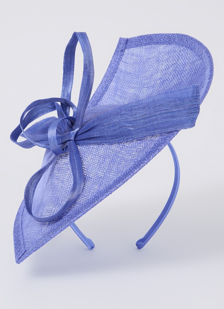 Phase Eight Fascinator galvas saite ar aplikāciju