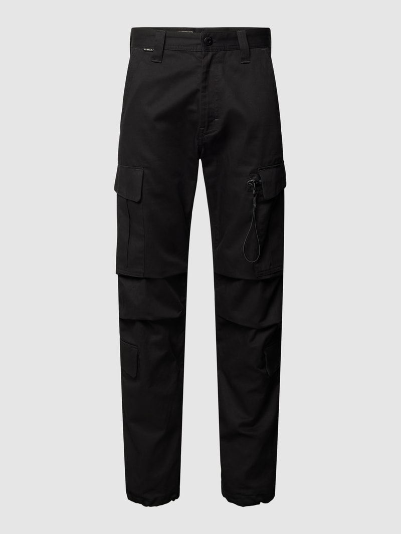 Cargohose mit aufgesetzten Taschen in schwarz