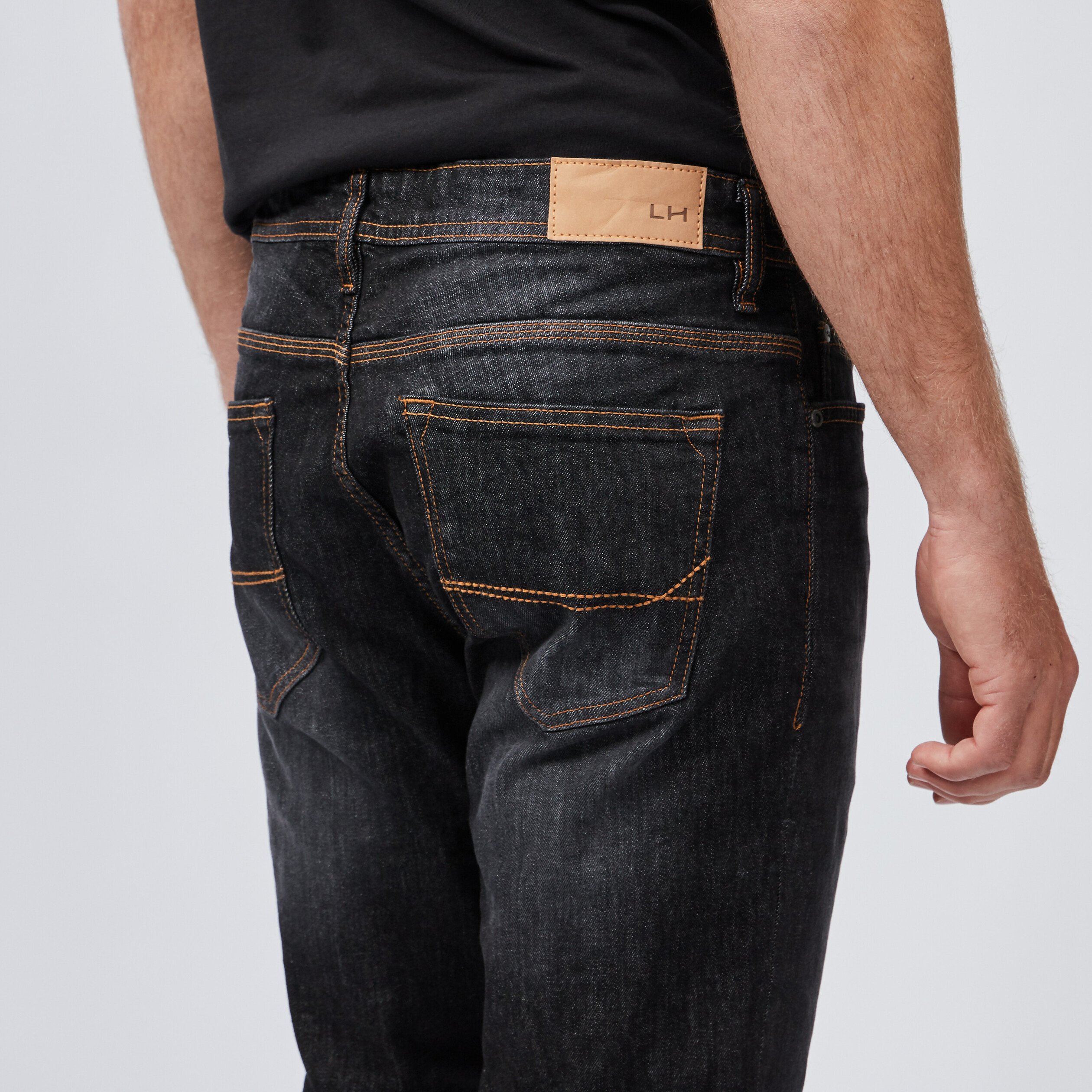 Jeans straight effet délavé noir homme | La Halle