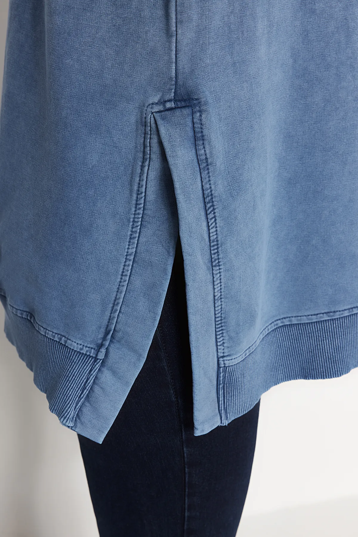 Trendyol Modest  Blau gewaschenes Strick-Sweatshirt TCTSS23TW00062
