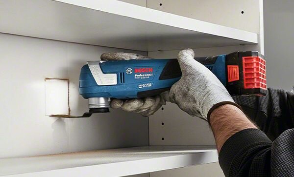 Unealtă multifuncțională Bosch Blue 06018G2002 GOP 18V-34 18V Li-Ion fără baterii și încărcător în L-Boxx + accesorii