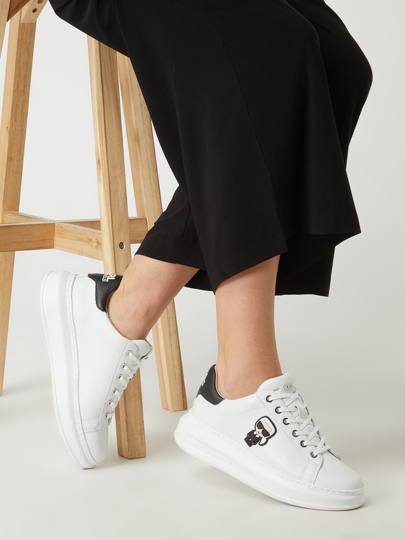 Sneaker aus Leder Modell 'Kapri' in offwhite