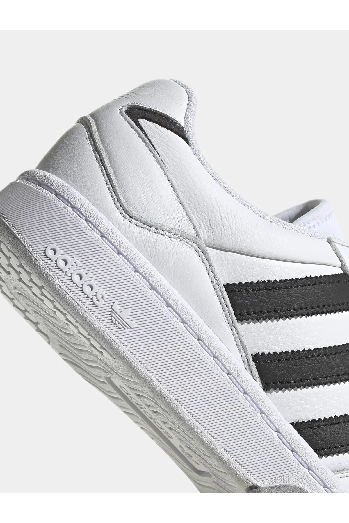 adidas  Unisex adidas Court Refit Schuhe