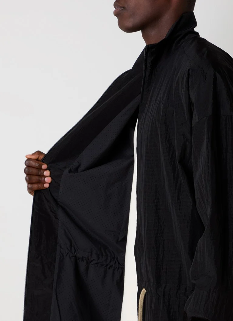 Fear of God Essentials Parka s remenom za vezanje i bočnim džepovima