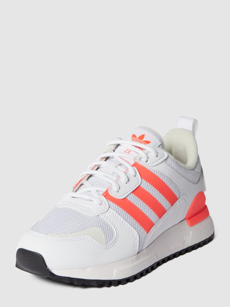 Sneaker mit Label-Details in offwhite
