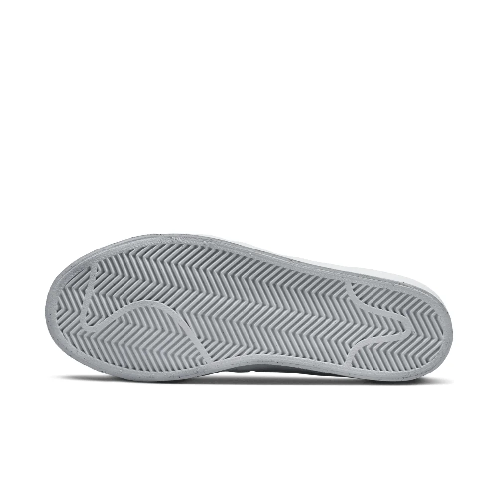 Nike SB Pogo Premium DZ7584-110 / weiss