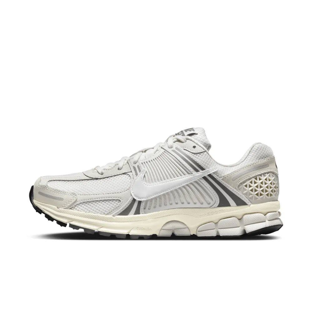 Nike Zoom Vomero 5 HF0731 007 / weiss