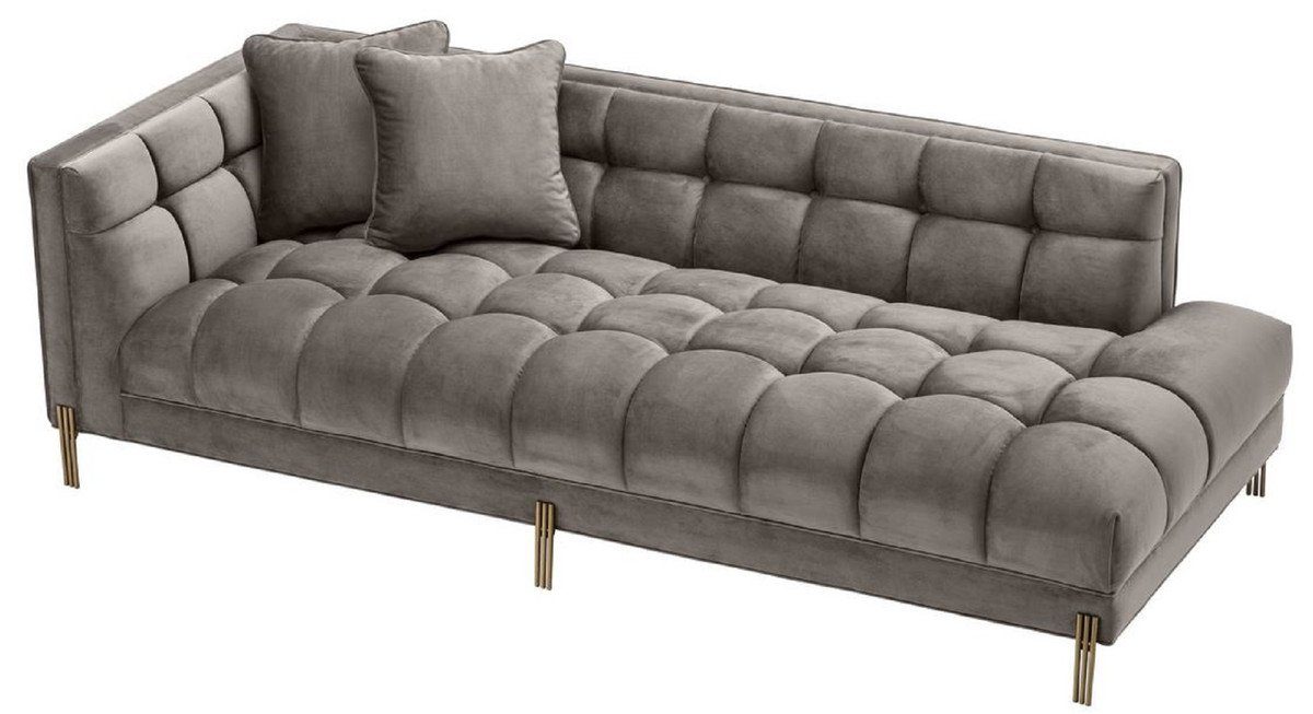 Casa Padrino Loungesofa Luxus Lounge Sofa Grau - Greige / Messingfarben 223 x 95 x H. 68 cm - Linksseitiges Wohnzimmer Sofa mit edlem Samtsoff und 2 Kissen