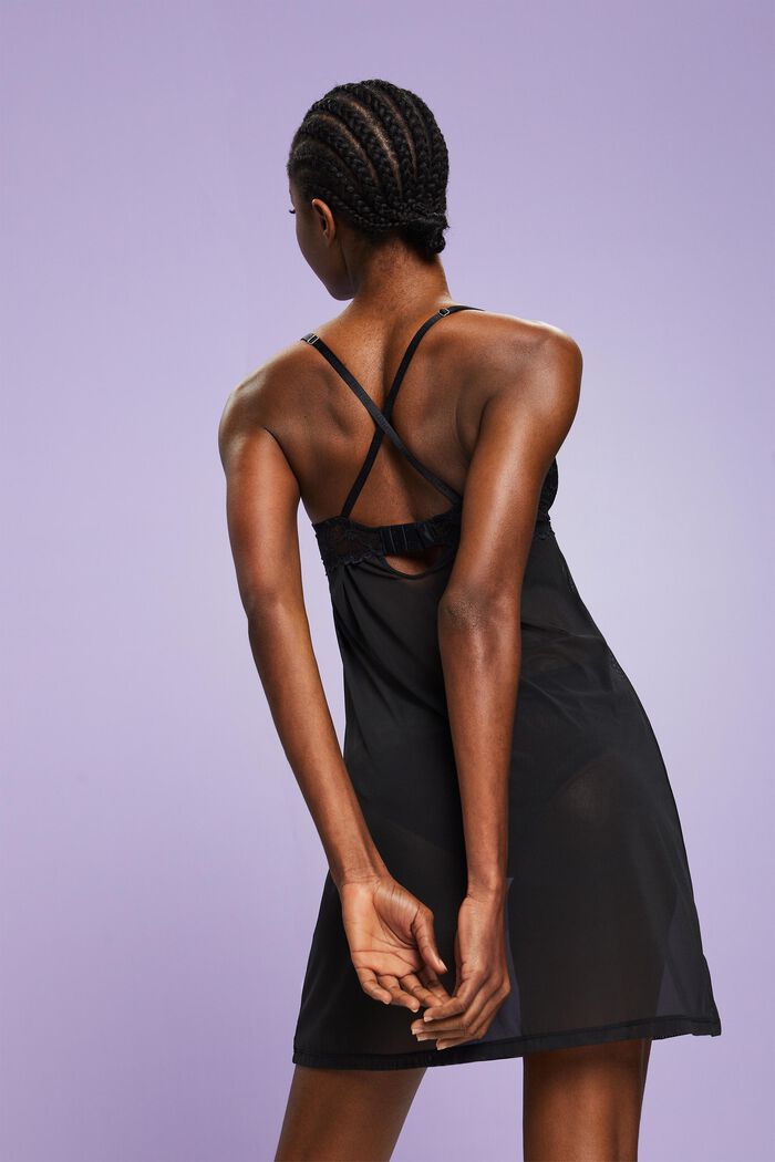 Camisole aus Mesh und Spitze mit Bügel-Cups