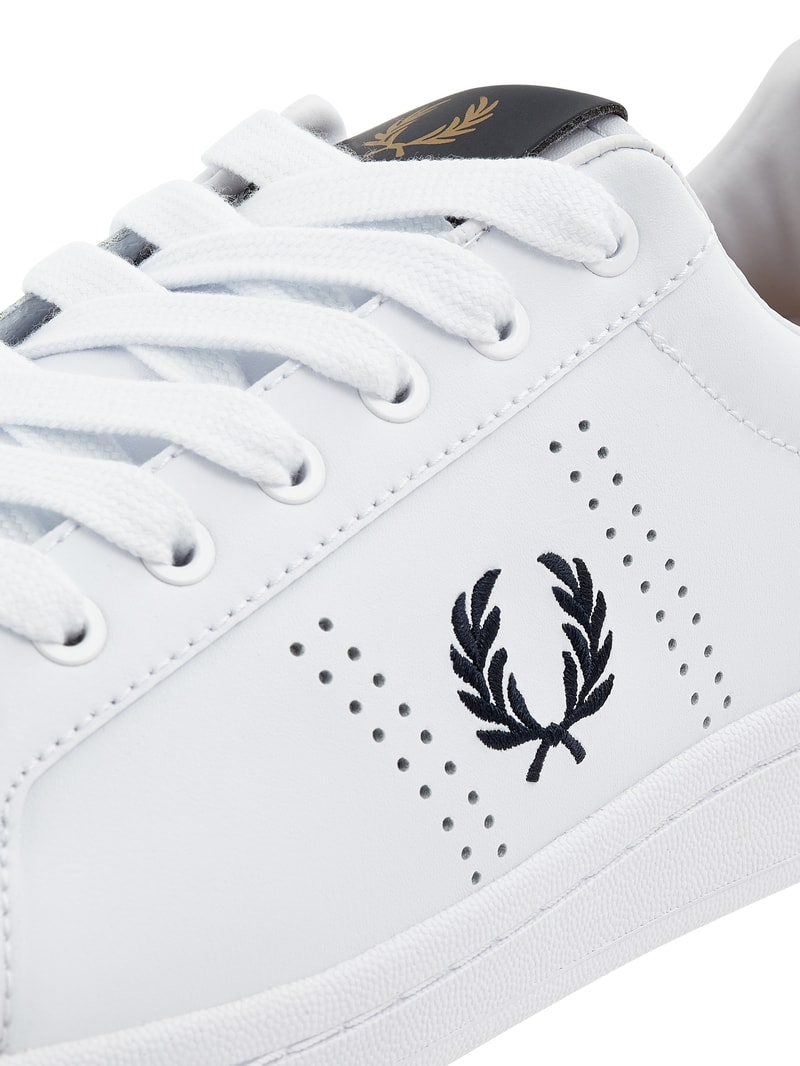 Sneaker aus Leder in weiß