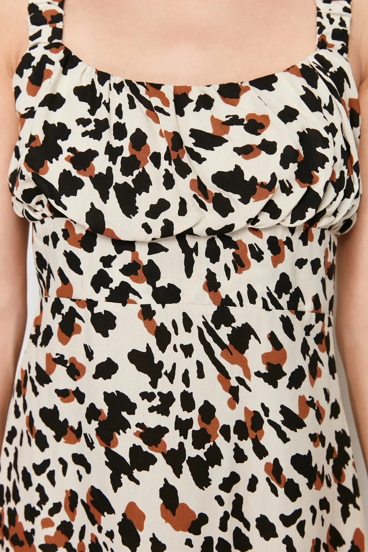Trendyol Collection  Ecru gewebtes Maxikleid TWOSS24EL00613