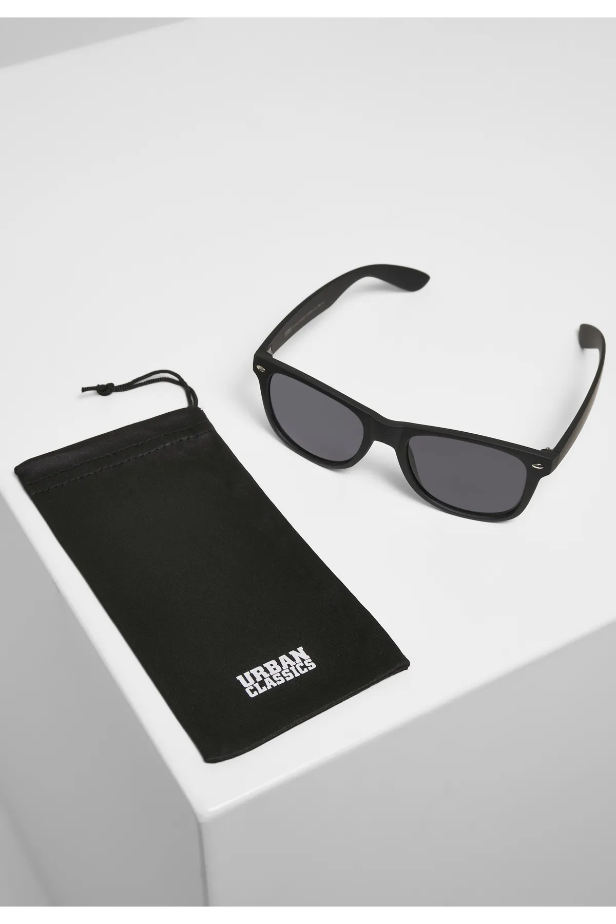 Urban Classics  Accessoires Sonnenbrillen Likoma UC