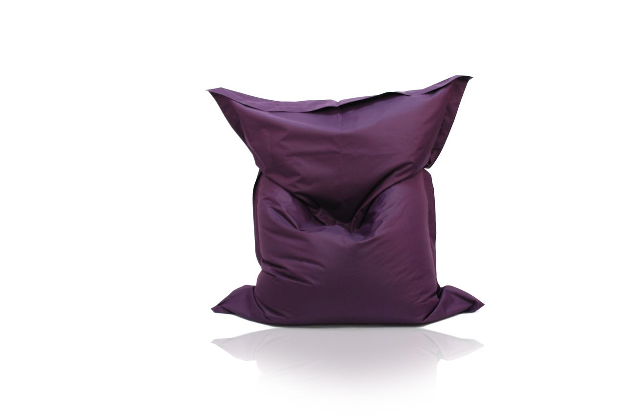 Kinzler Outdoorfähiger Riesensitzsack ca. 140 x 180 cm, Farbe brombeer