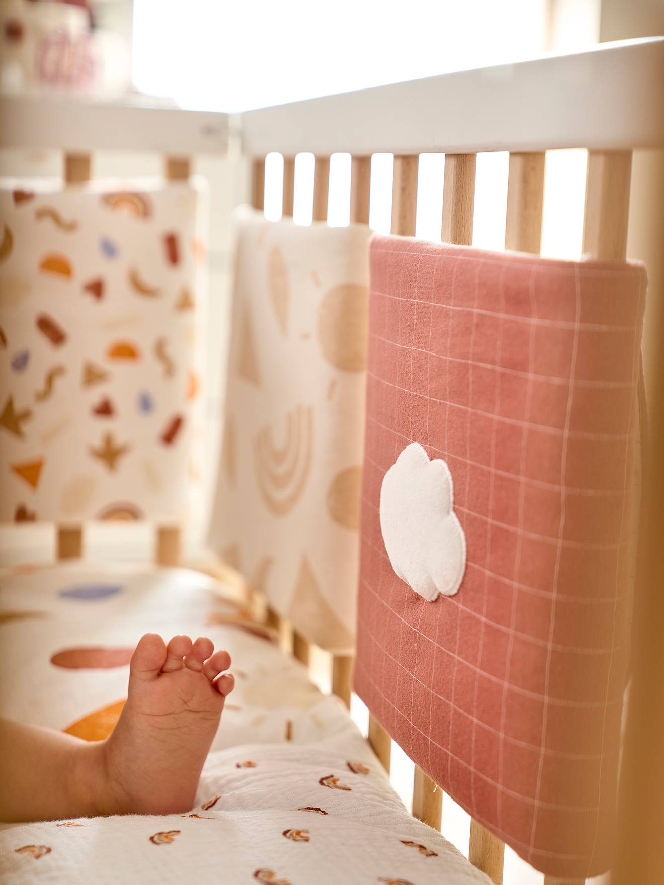 Vertbaudet Baby Bettumrandung HAPPY SKY Bio-Baumwolle - mehrfarbig