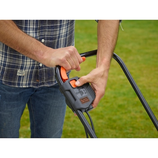 Black & Decker BEMW451-QS Grasmaier 32 cm 1200 Watt