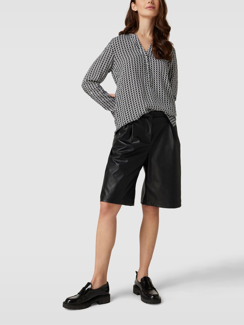Blusenshirt mit Allover-Muster in schwarz