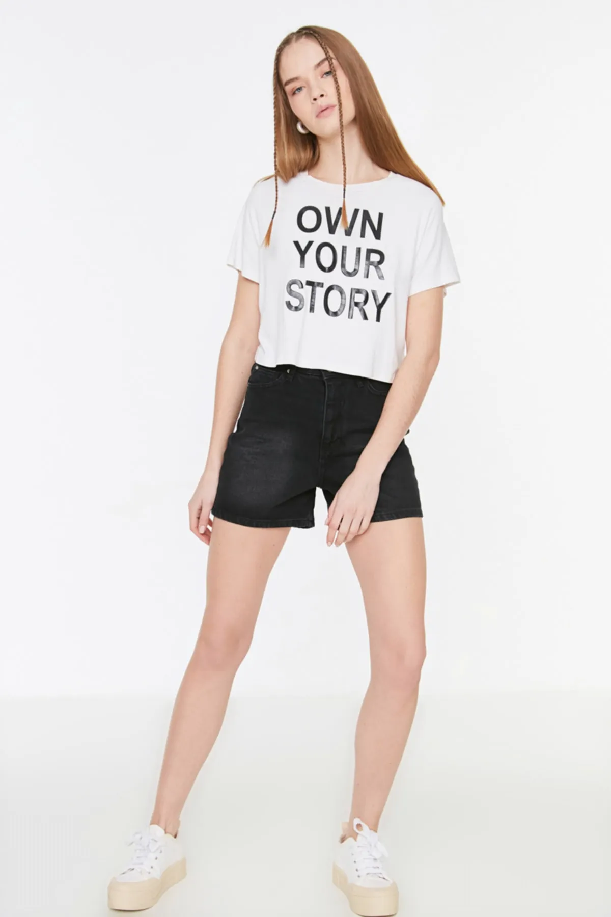 Trendyol Collection  Shorts - Schwarz - Hoher Bund