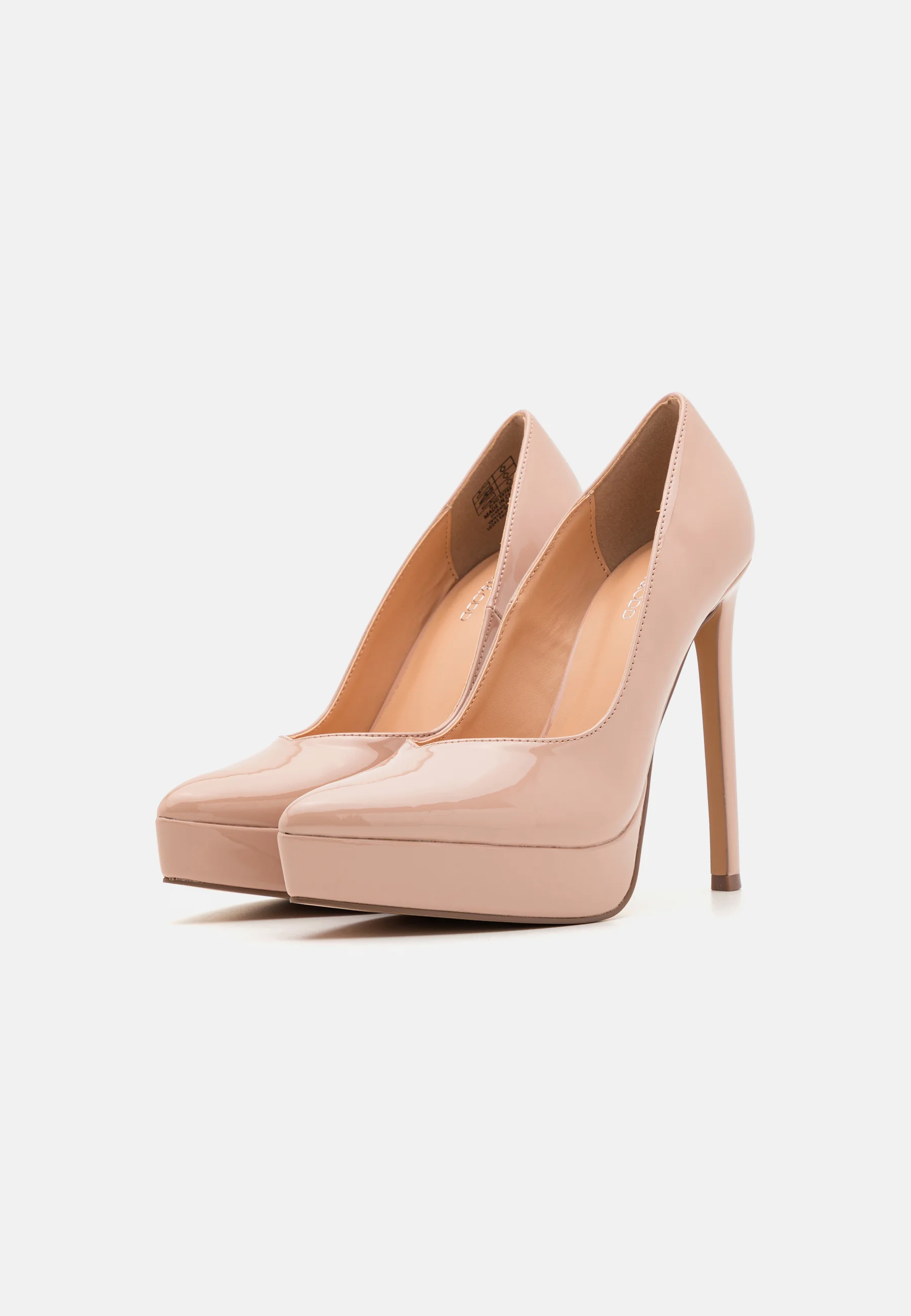 Zapatos de plataforma pares e impares