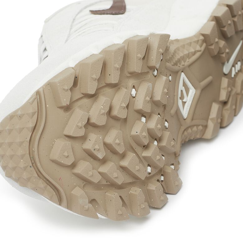 NIKE Wmns Air Humara SE 