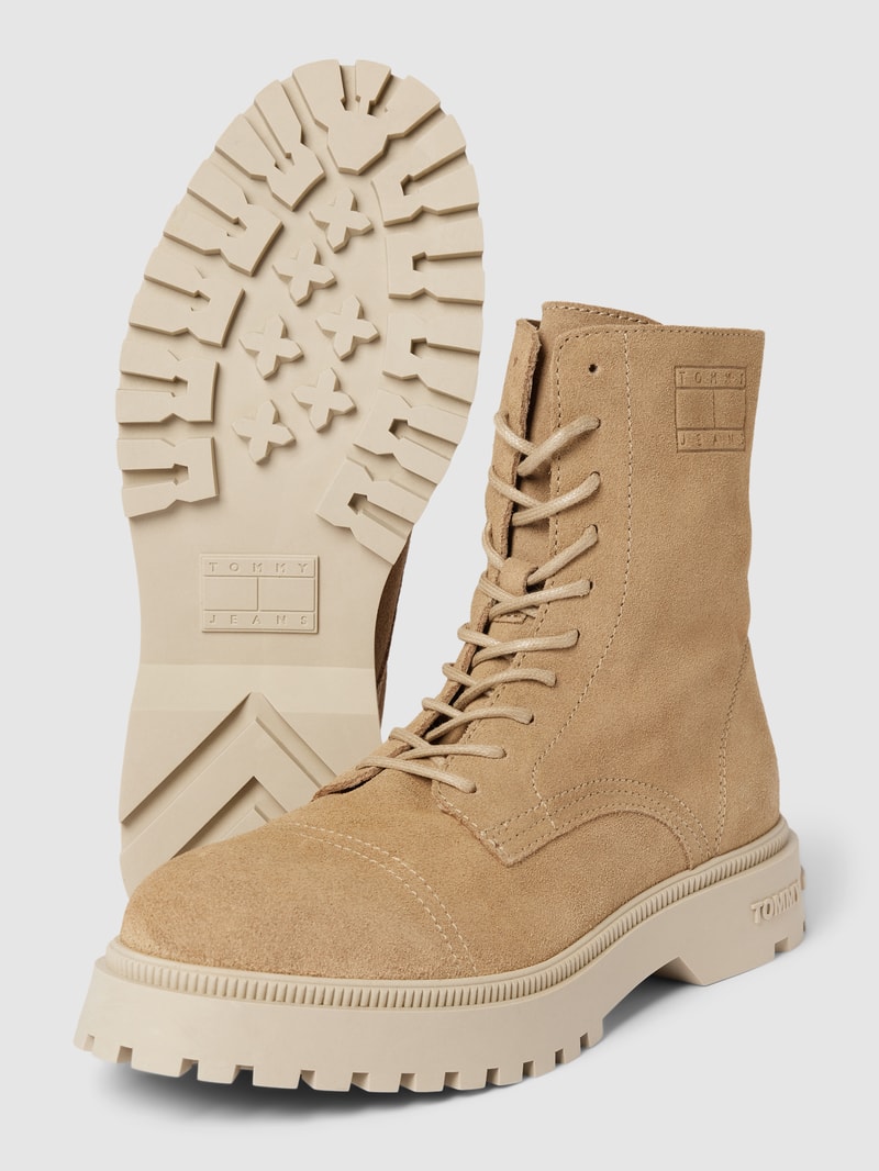 Boots mit Schnürverschluss in beige