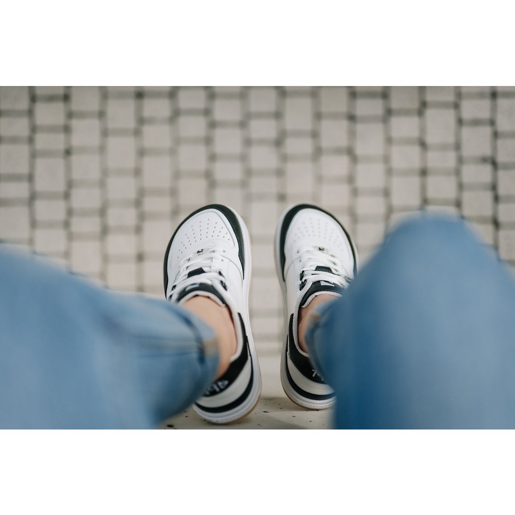 Be Lenka Barebarics Wave White Black Barfußsneakers
