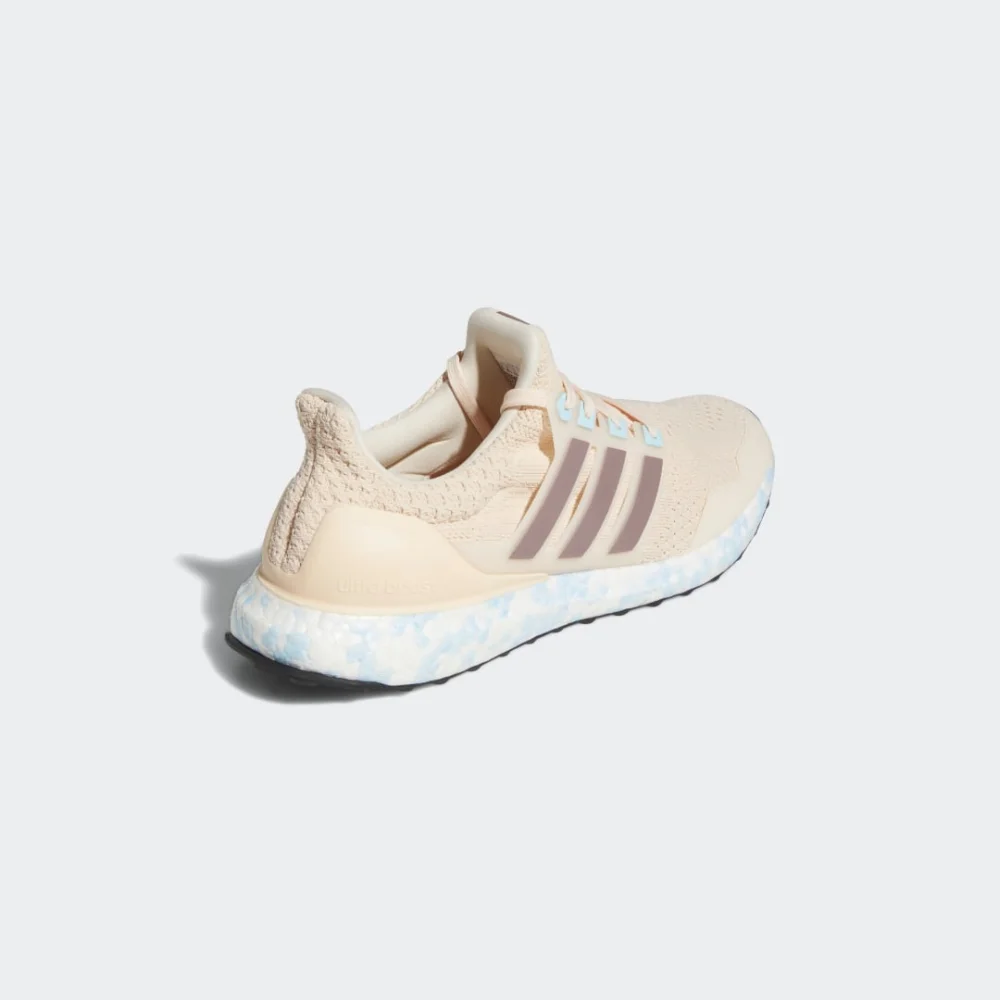 adidas Ultraboost 5.0 Running DNA GV8721 / orange