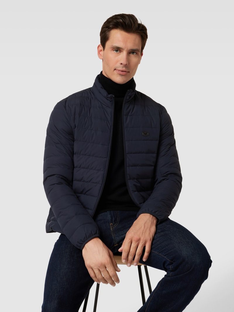 Daunenjacke mit Stehkragen in marineblau