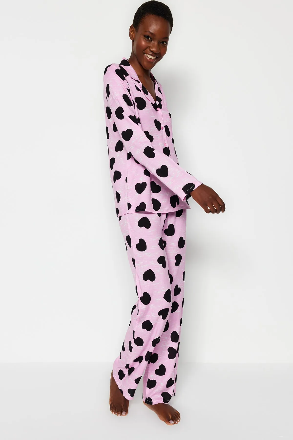 Trendyol Collection  Rosa Herz-Viskose-Hemd-Hose-Web-Pyjama-Set THMAW21PT0936