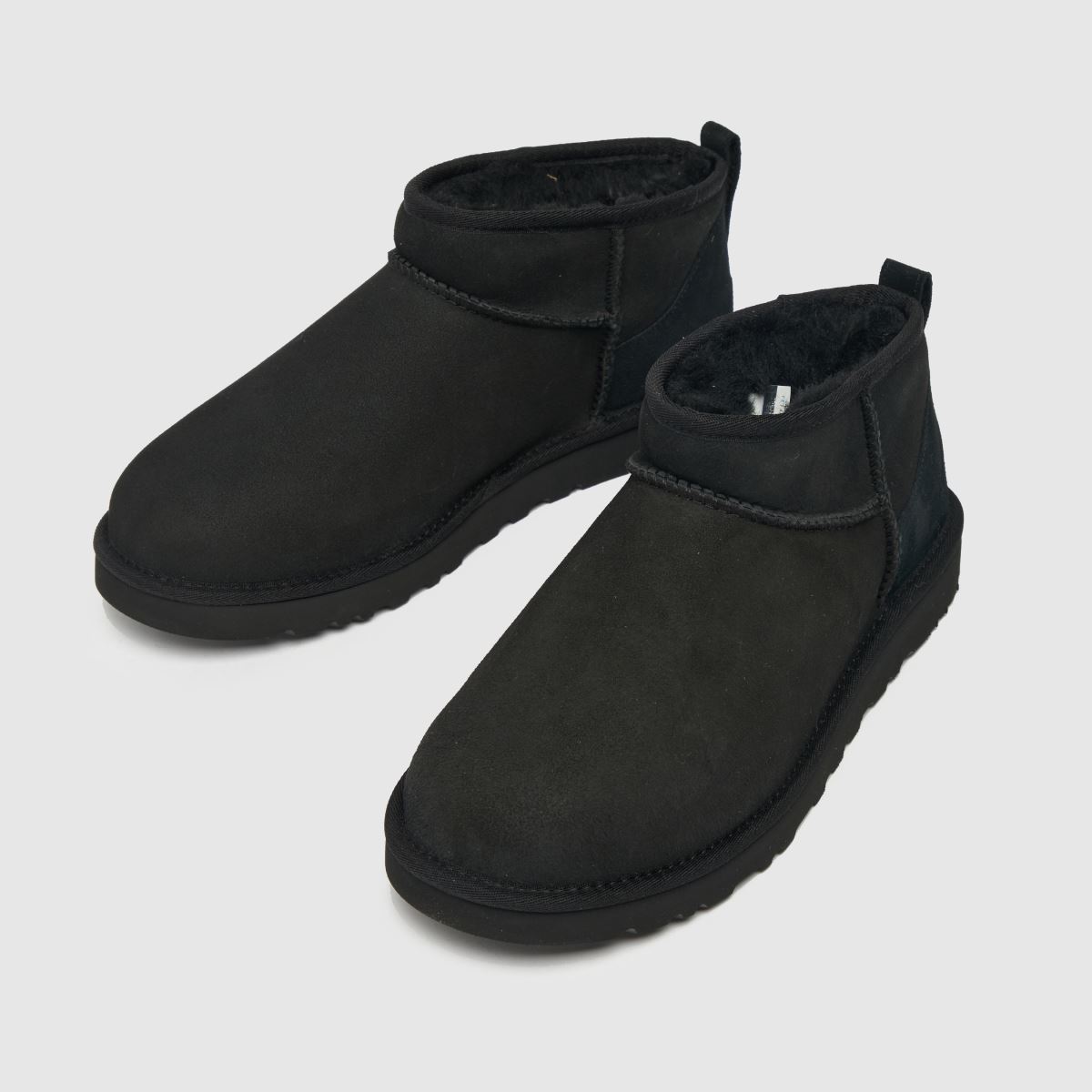 UGG klasični ultra mini škornji v črni barvi