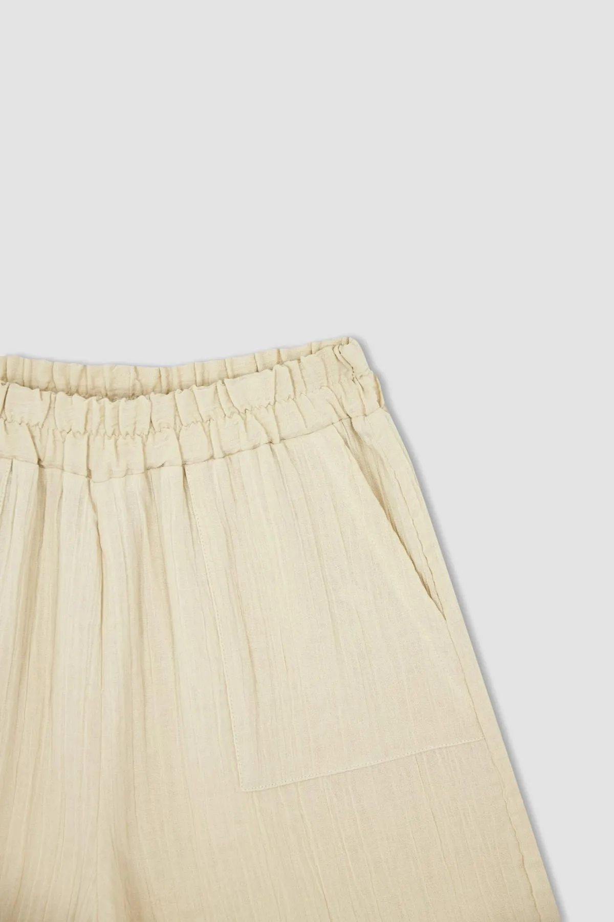 DeFacto  Regular-Fit-Shorts aus Musselin mit normaler Taille