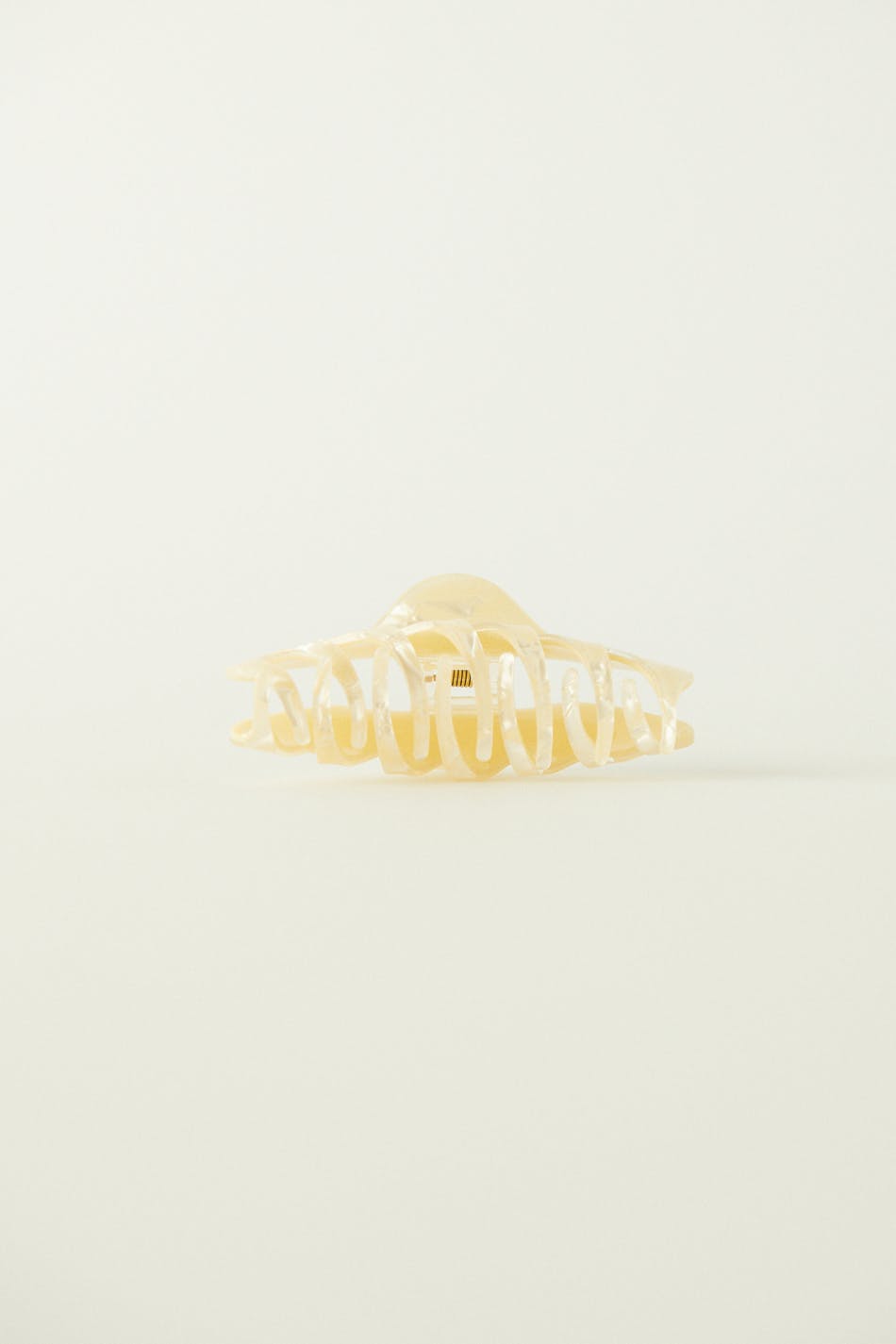 Medium hair clip
