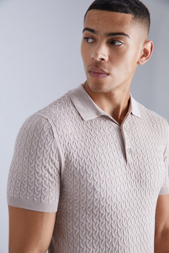 Recyceltes Zopfmuster-Poloshirt mit kurzen Ärmeln