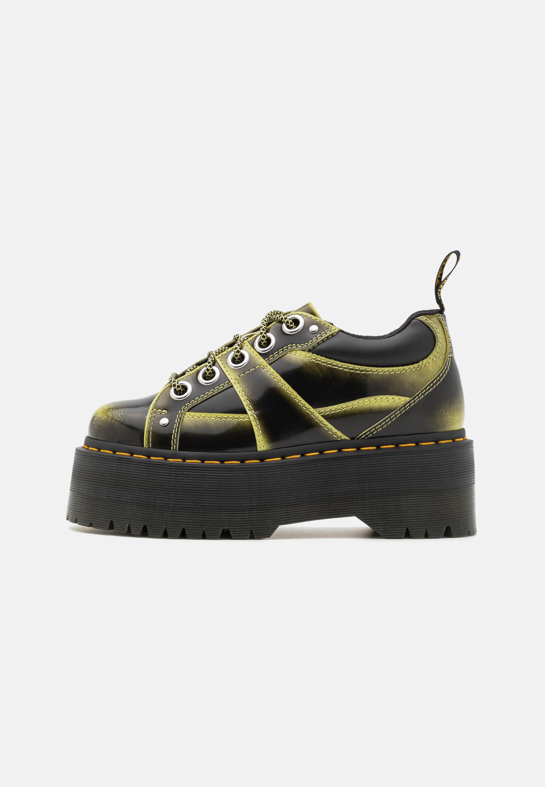 Dr. Martens QUAD MAX - Zapatos con cordones