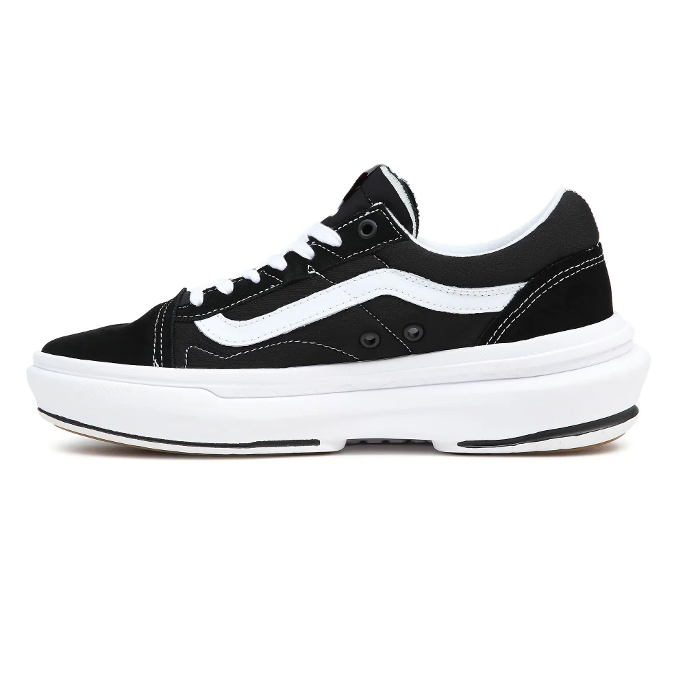Vans Old Skool Overt CC VN0A7Q5EBA21 / schwarz