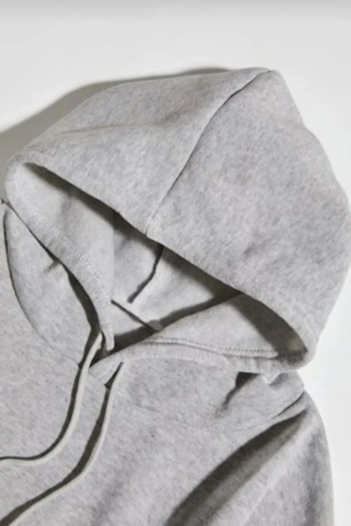 MODAGEN  Graues Unisex-Kapuzenpullover mit New York-Print in Übergröße