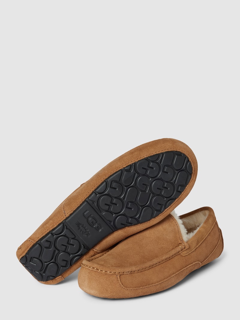 Mokassins aus Leder in camel