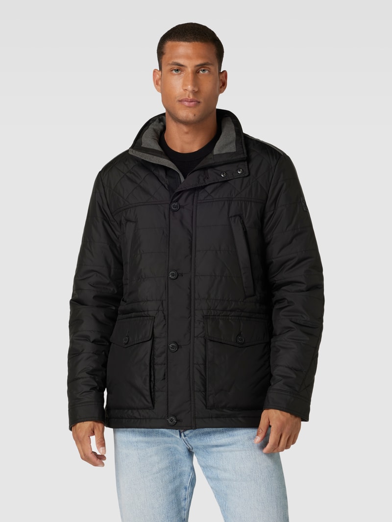 Steppjacke mit Stehkragen in schwarz