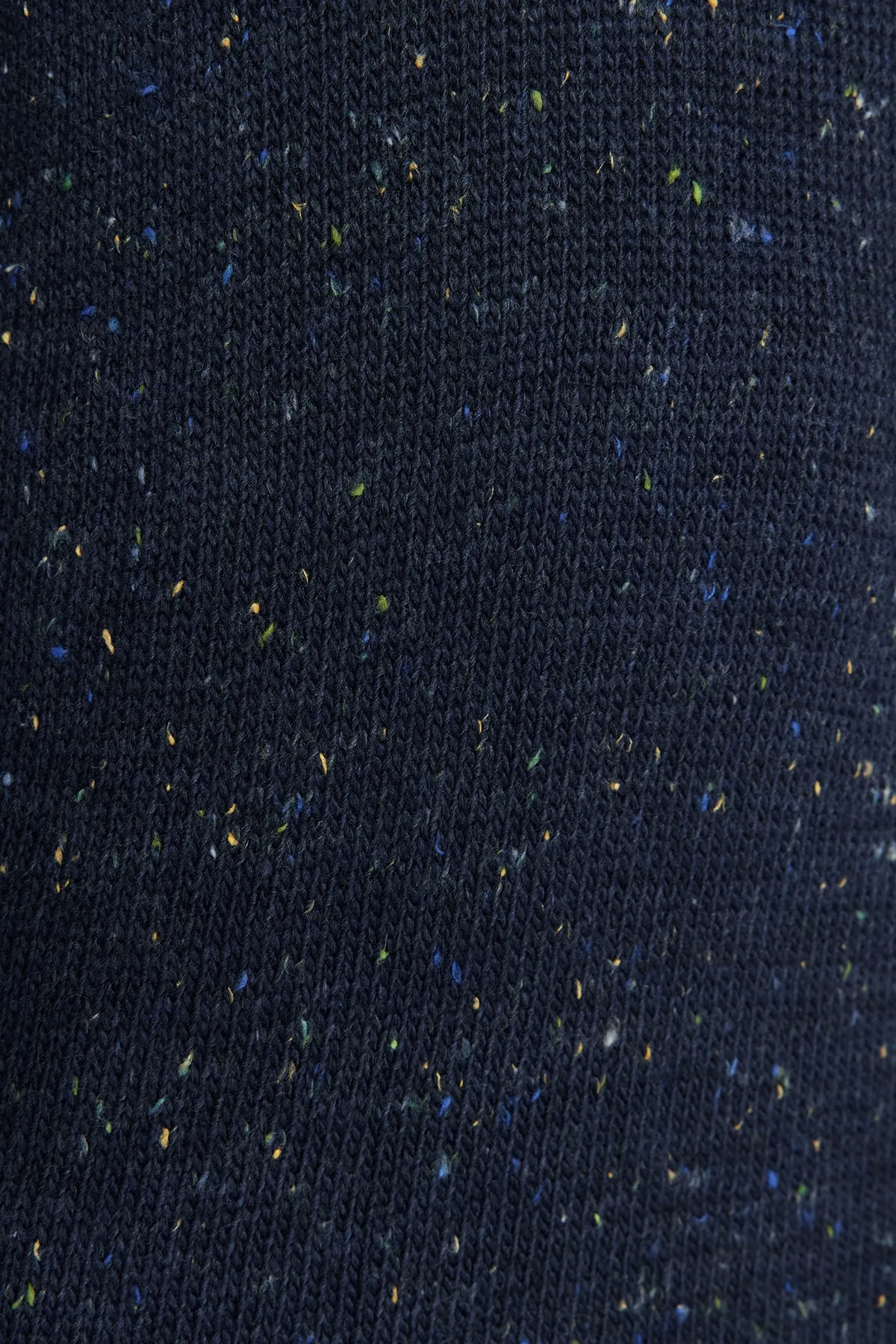 Trendyol Collection  Marineblaues Set aus Oberteil und Unterteil aus weich strukturierter Wolle mit Farbverlauf TWOAW24AU00106