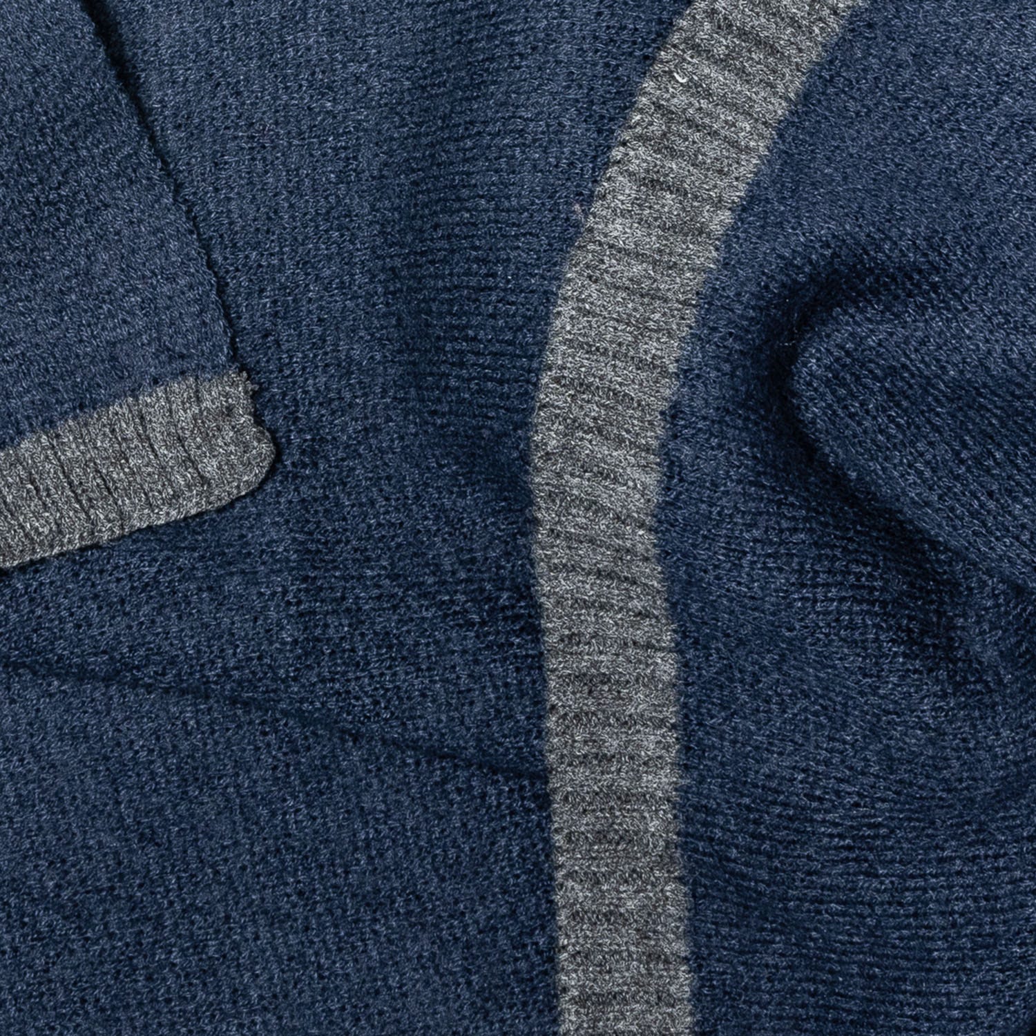 Echarpe marine bordée gris