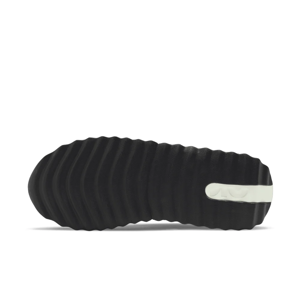 Nike Air Max Dawn DC4068-001 / schwarz